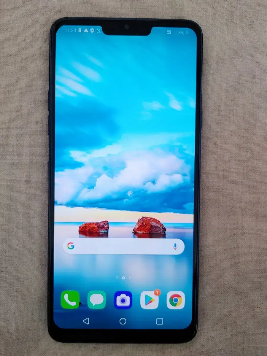 LG g7  64g